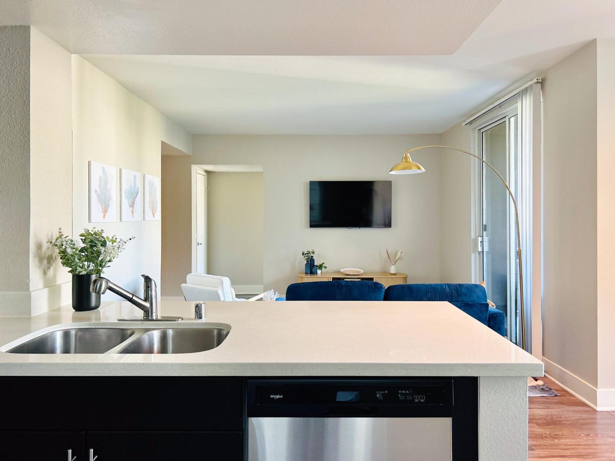 2Bd 2Ba Santa Monica Apartment With Relaxing Pool View Los Ángeles Exterior foto